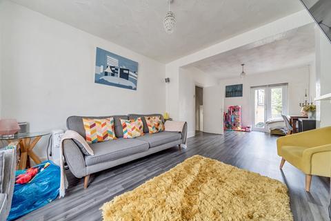 46 Weston Road, Rochester, ME2 3HA