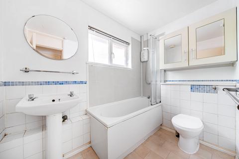 3 Sprucedale Close, Swanley, BR8 7YS
