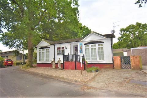 2 bedroom detached house for sale, Carter Avenue, London Road, West Kingsdown