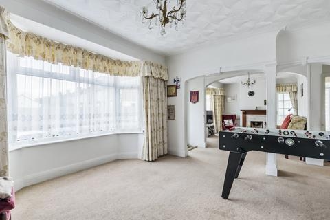 84 Darwin Road, Welling, DA16 2EG