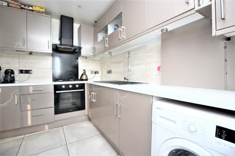 2 bedroom apartment for sale - Panfield Road, London