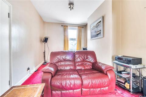 153 Brookmill Road, London, SE8 4JH
