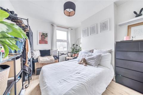 153 Brookmill Road, London, SE8 4JH