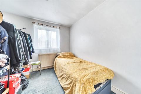 153 Brookmill Road, London, SE8 4JH