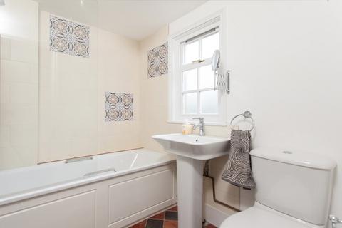 7 Ashmead Road, London, SE8 4DY