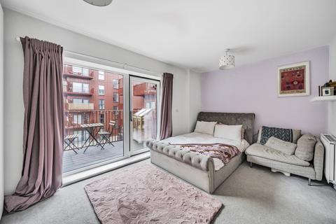 2 bedroom apartment for sale, Rolfe Terrace, London