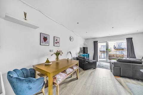 2 bedroom apartment for sale, Rolfe Terrace, London