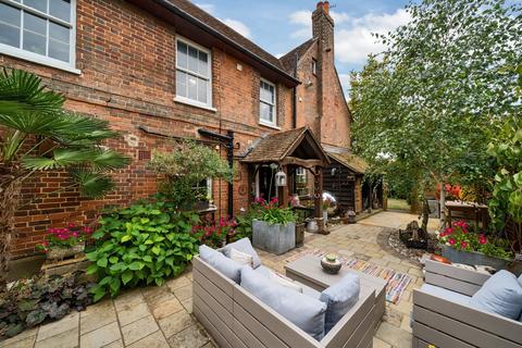 6 bedroom detached house for sale, Gates Green Road, West Wickham