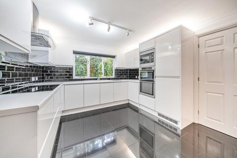 4 bedroom detached house for sale, Birkdale Gardens, Croydon