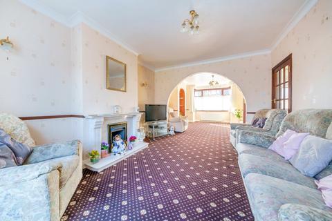 207 Devonshire Way, Croydon, CR0 8BZ