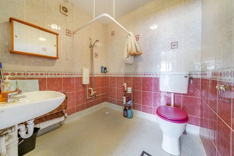 207 Devonshire Way, Croydon, CR0 8BZ