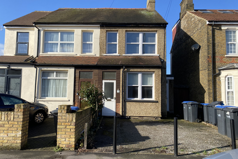 44 Mandeville Road, Enfield, EN3 6SL