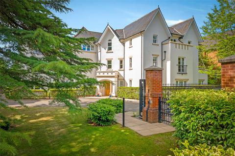 2 bedroom apartment for sale, High Cedars, 20 Wray Park Road, Reigate, Surrey, RH2