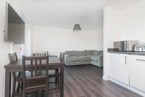 2 bedroom flat to rent, 2180L South Gyle Broadway, Edinburgh, EH12 9LR