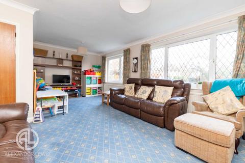 4 bedroom detached house for sale - Paynes Close, Letchworth Garden City, SG6 1AT
