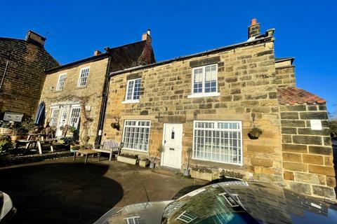 3 bedroom character property for sale, 2 West End, Osmotherley, Northallerton