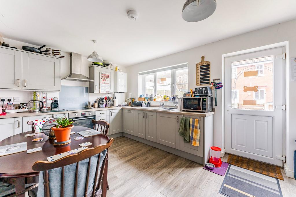 Bells Marsh Road, Gorleston, NR31 3 bed semidetached house for sale