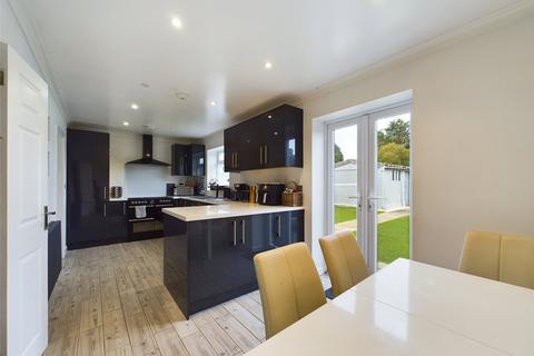 4 bedroom end of terrace house for sale, Dorset Road, Christchurch, Dorset, BH23