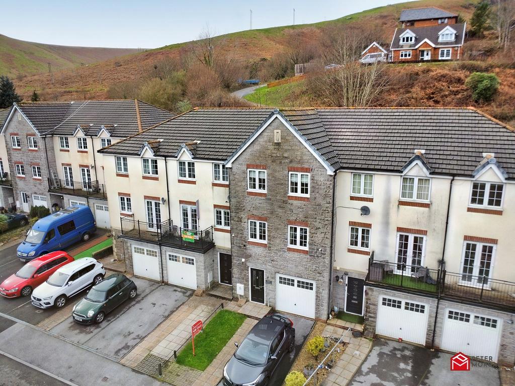 13 Cwrt Tynewydd, Ogmore Vale, Bridgend, Bridgend County. CF32 7DJ 3