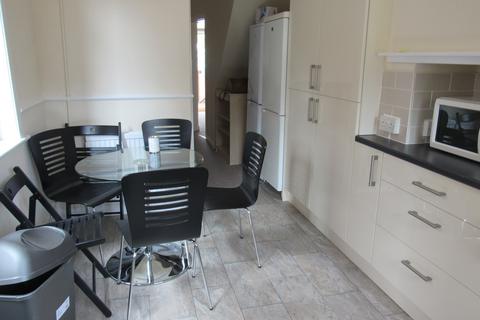 5 bedroom house to rent - Exeter EX4