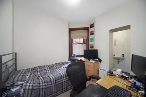4 bedroom flat for sale, Ashworth Mansions, London, W9
