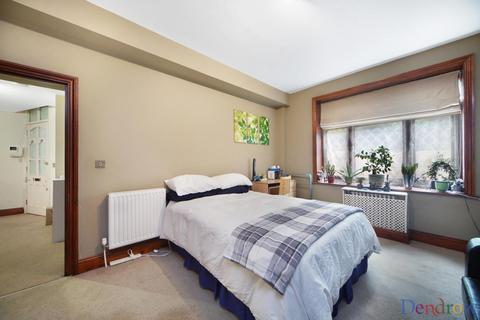 4 bedroom flat for sale, Ashworth Mansions, London, W9