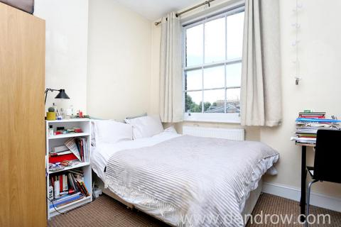 2 bedroom flat for sale, Elgin Avenue, London, W9