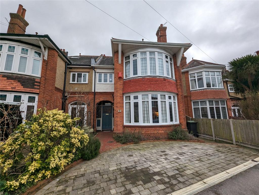 Elmhurst Road, Gosport, Hampshire, PO12 4 bed semidetached house for