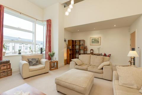 5 bedroom terraced house for sale, Brighouse Park Cross, Cramond