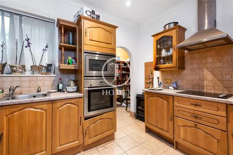 Flat 2, 66 Regents Park Road, London, N3 3JH