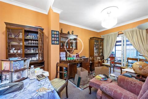 Flat 2, 66 Regents Park Road, London, N3 3JH