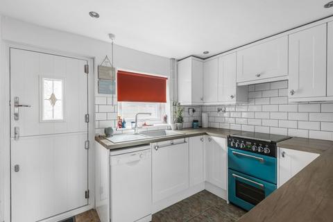 2 bedroom cottage to rent, High Street, Clapham, Bedford