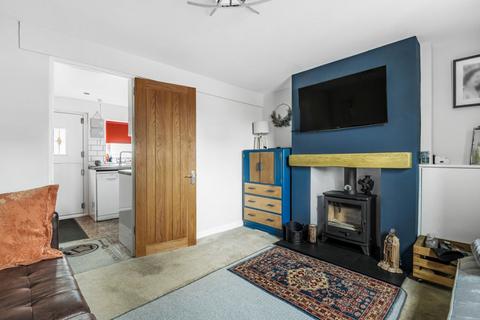 2 bedroom cottage to rent, High Street, Clapham, Bedford
