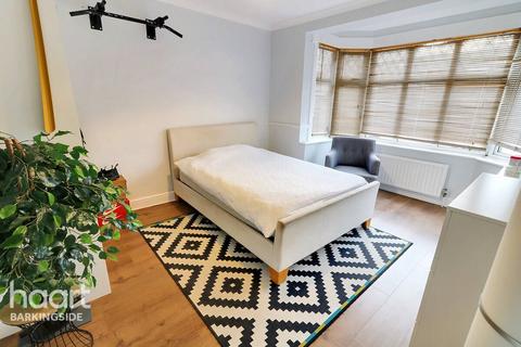 16 Waterloo Road, Ilford, IG6 2EG