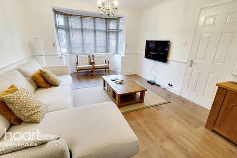 16 Waterloo Road, Ilford, IG6 2EG