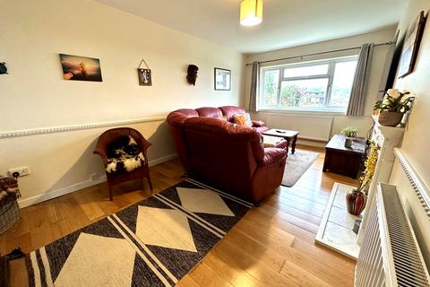 2 Callins Close, Minehead, TA24 6ER