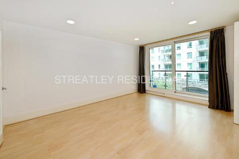 2 bedroom apartment for sale, Flagstaff House, St. George Wharf, London, SW8
