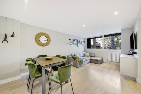 2 bedroom apartment for sale, Chandos Way, Golders Green