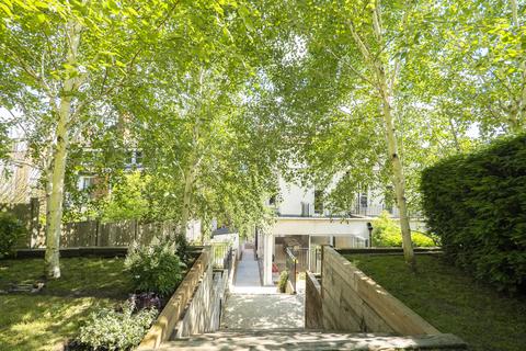 6 bedroom semi-detached house to rent, Stanhope Gardens, Highgate, London, N6