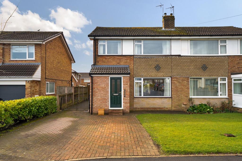 Beckwith Road, Harrogate, HG2 3 bed semidetached house for sale £365,000