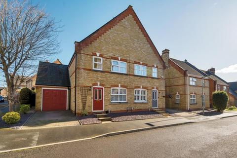 3 bedroom semi-detached house for sale, Knaphill,  Surrey,  GU21