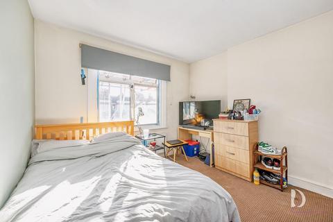 4 bedroom flat for sale, Leith Mansions, Maida Vale, W9