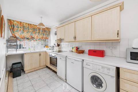 3 bedroom flat for sale, Melbourne Court, Little Venice, W9