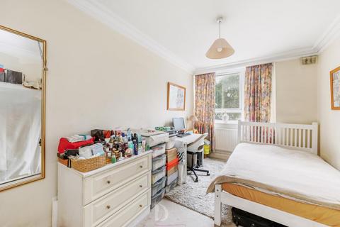 3 bedroom flat for sale, Melbourne Court, Little Venice, W9