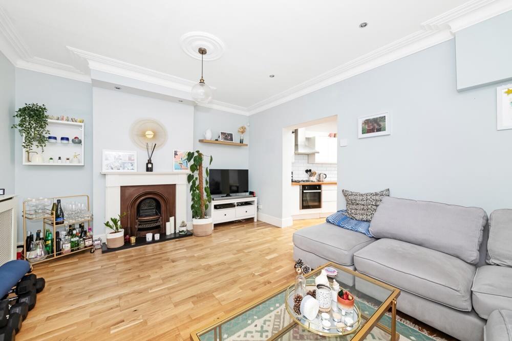 Canterbury Grove, West Norwood, London, SE27 2 bed apartment for sale