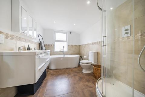 86 Graveney Road, London, SW17 0EH