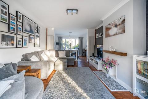 4 bedroom terraced house for sale, Boundary Way, Addington Village, Croydon, Surrey, CR0