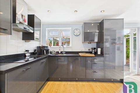 3 bedroom semi-detached house for sale, Elm Grove, Milton Keynes MK17