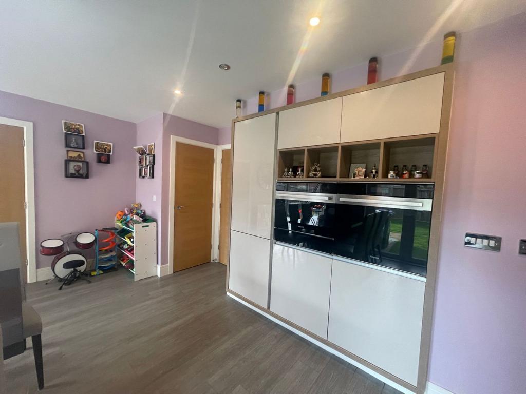 Kitchen / dining / family room