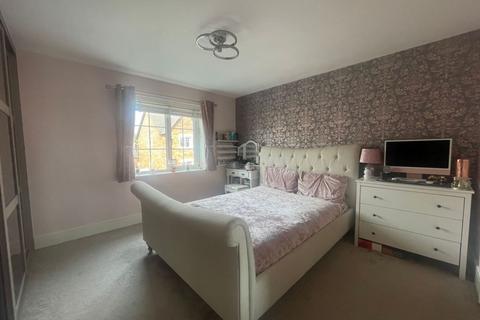 15 Buttercup Drive, Daventry, NN11 4FW